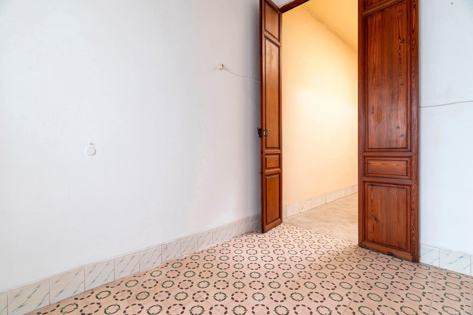 8 soveværelse Villa til salg i Burriana / Borriana - € 210.000 (Ref: 8890967)