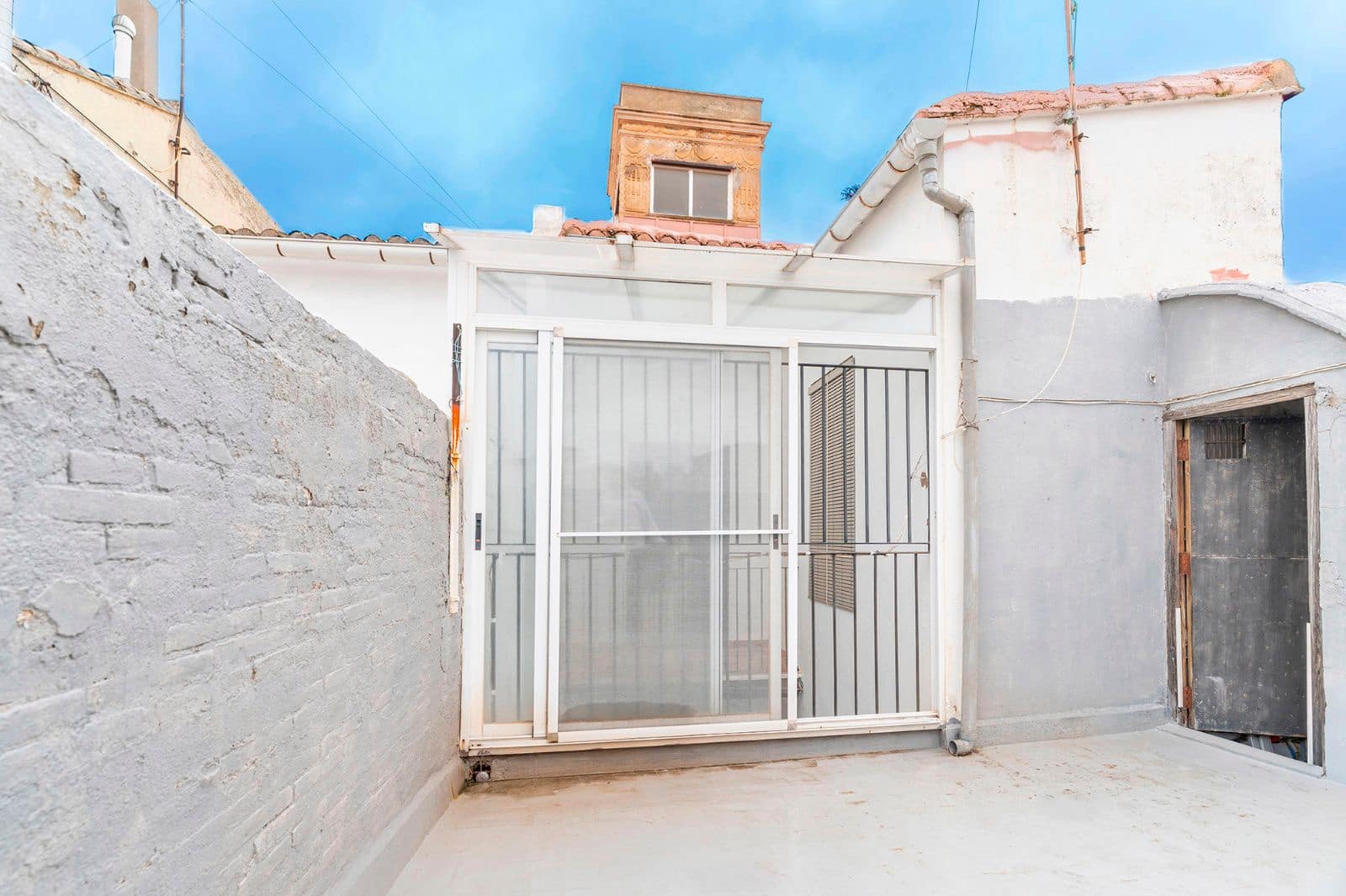 8 soveværelse Villa til salg i Burriana / Borriana - € 210.000 (Ref: 8890967)