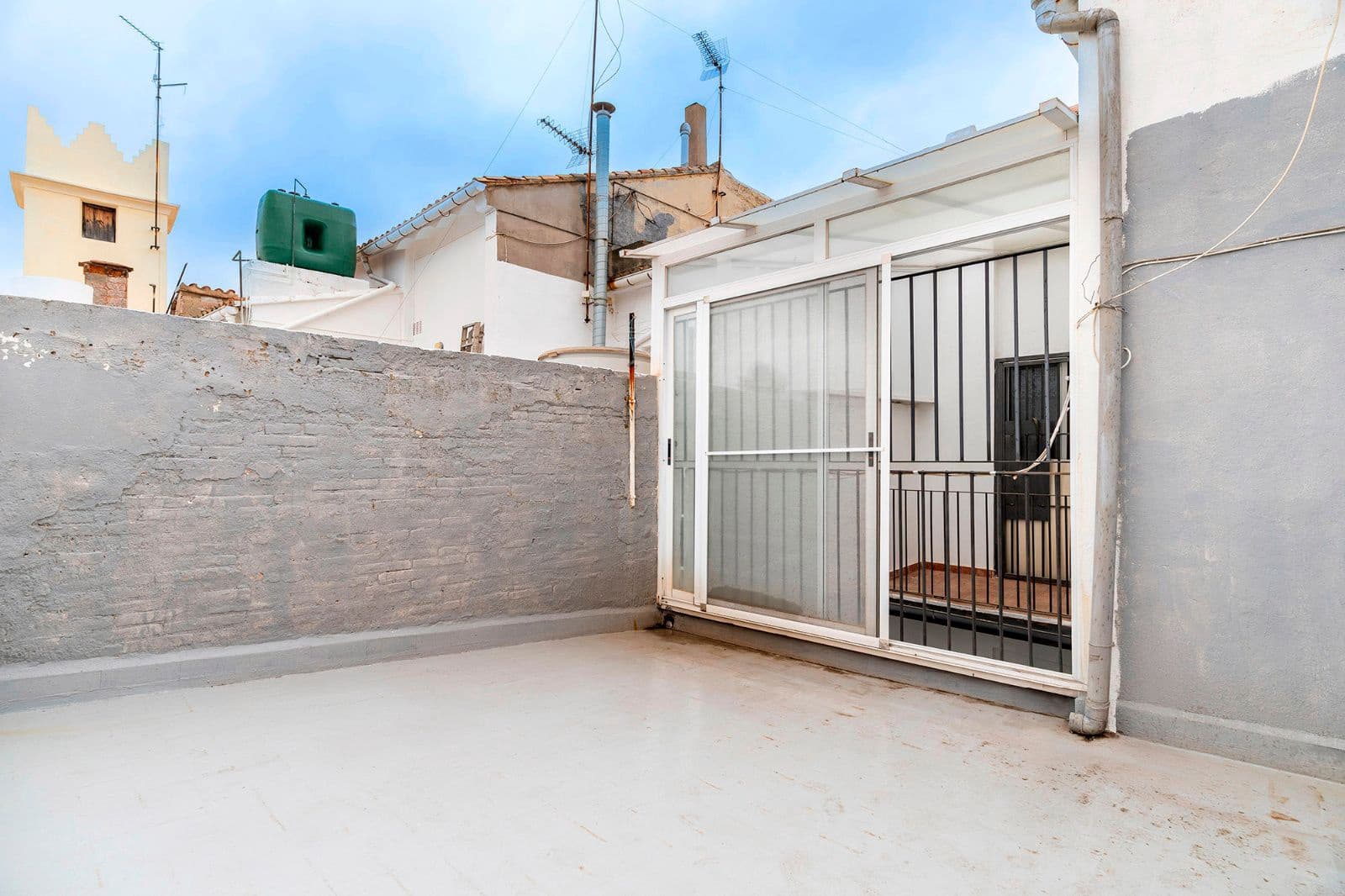 8 soveværelse Villa til salg i Burriana / Borriana - € 210.000 (Ref: 8890967)