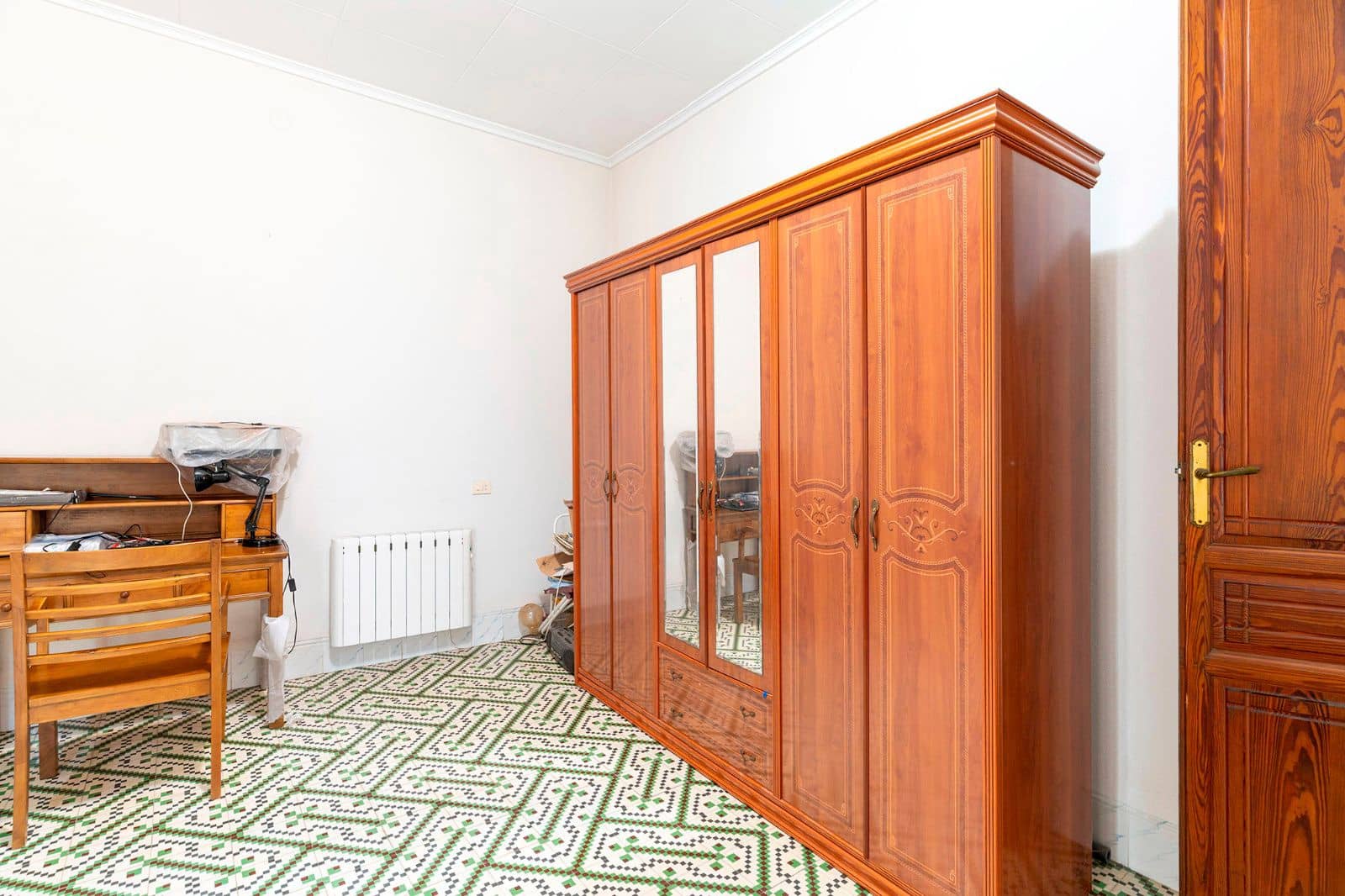 8 soveværelse Villa til salg i Burriana / Borriana - € 210.000 (Ref: 8890967)