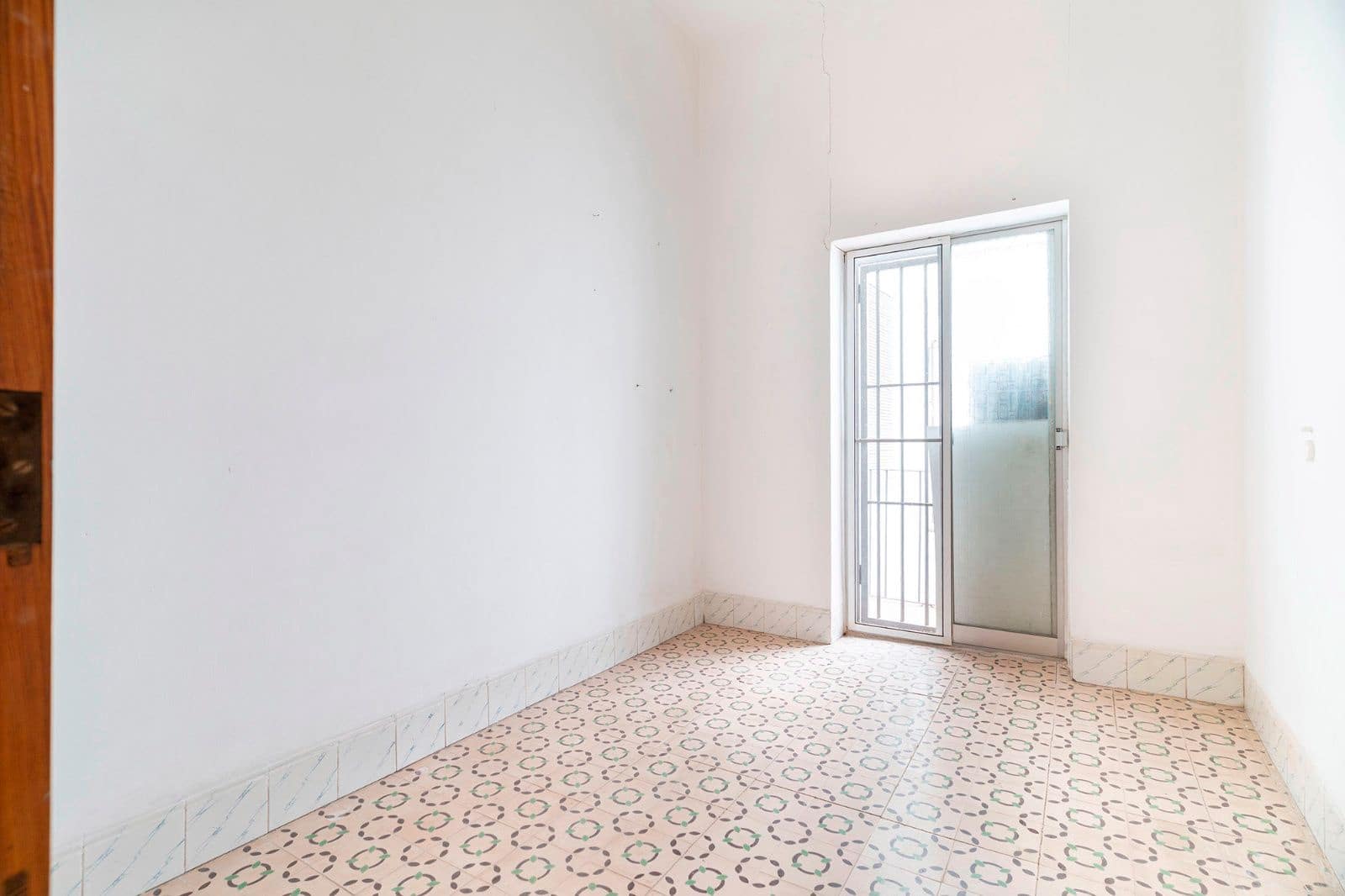 8 soveværelse Villa til salg i Burriana / Borriana - € 210.000 (Ref: 8890967)