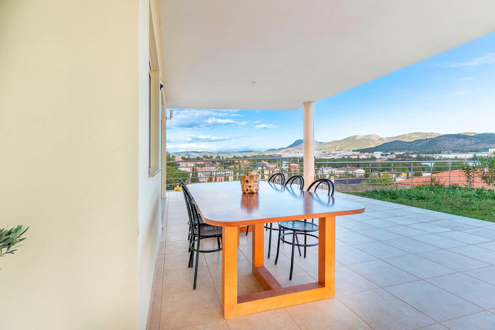 7 soverom Villa til salgs i L'Alcora med garasje - € 435 000 (Ref: 8890968)