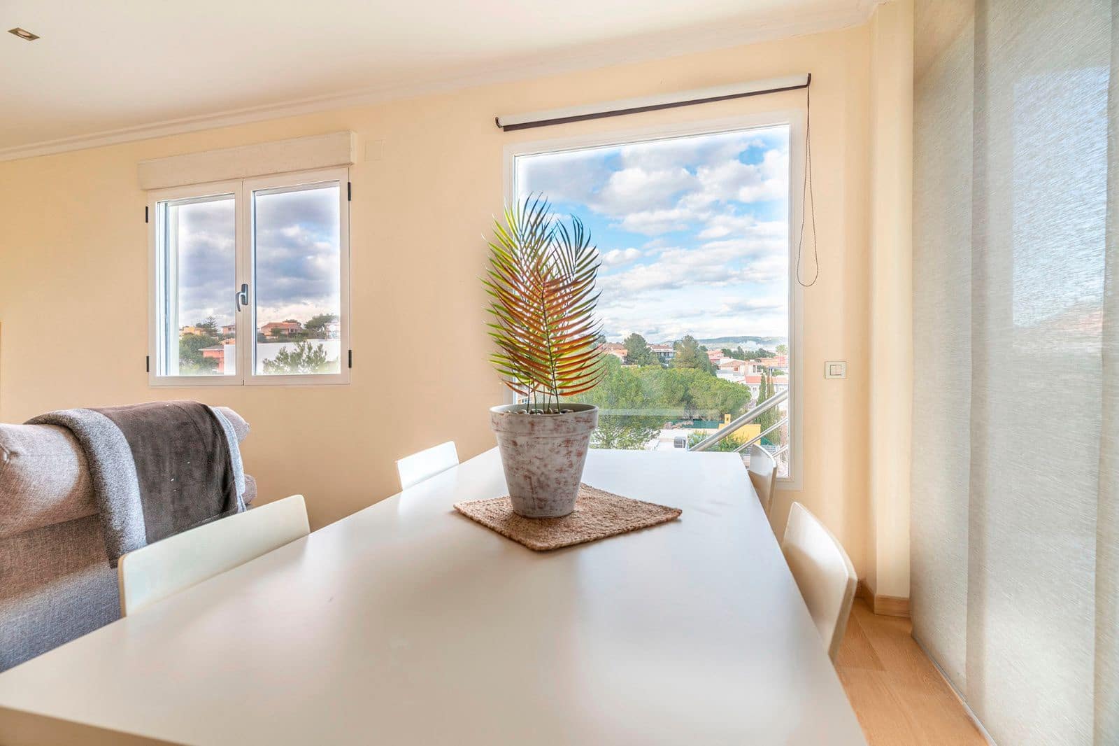 7 soverom Villa til salgs i L'Alcora med garasje - € 435 000 (Ref: 8890968)