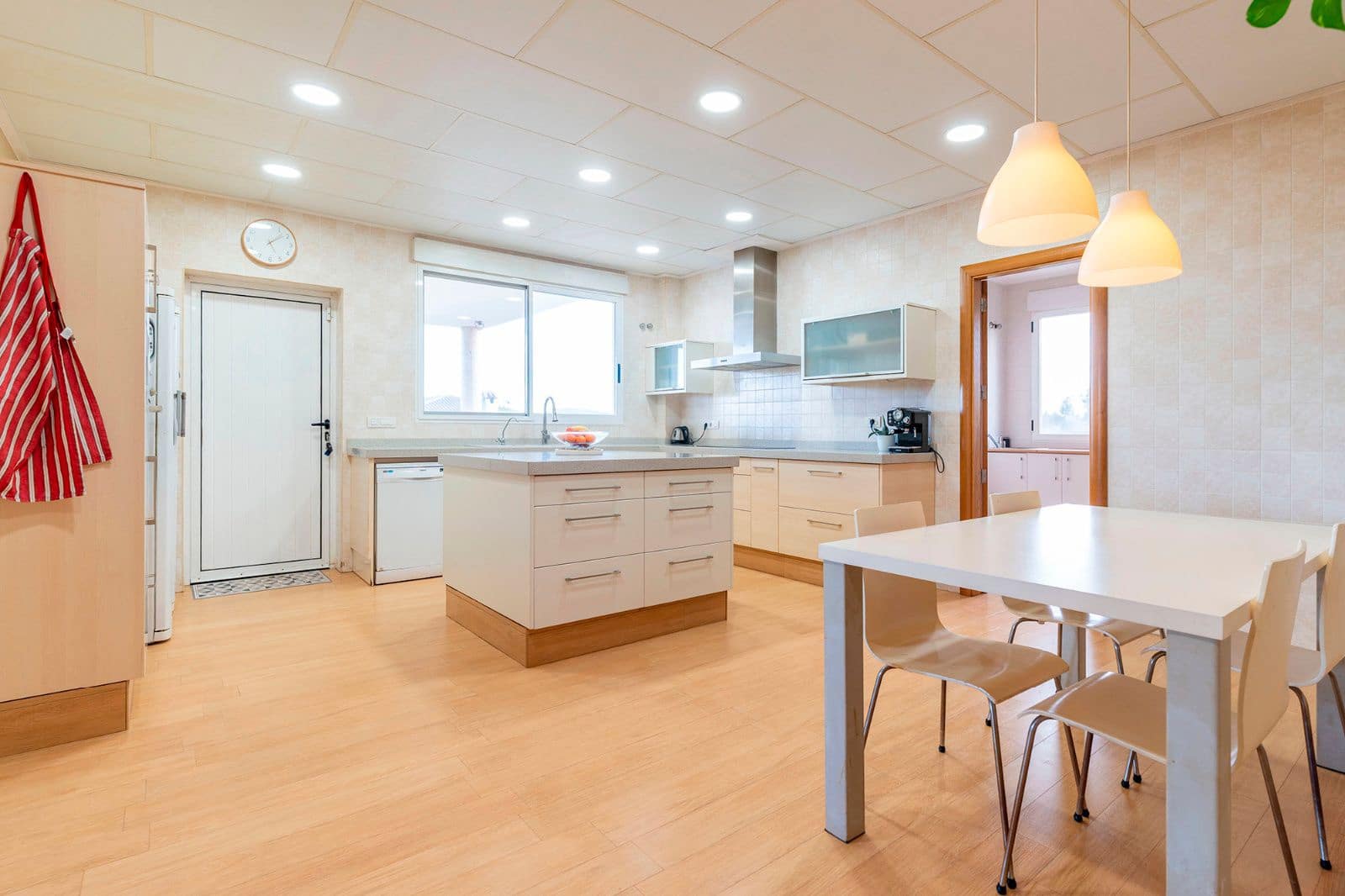 7 soverom Villa til salgs i L'Alcora med garasje - € 435 000 (Ref: 8890968)