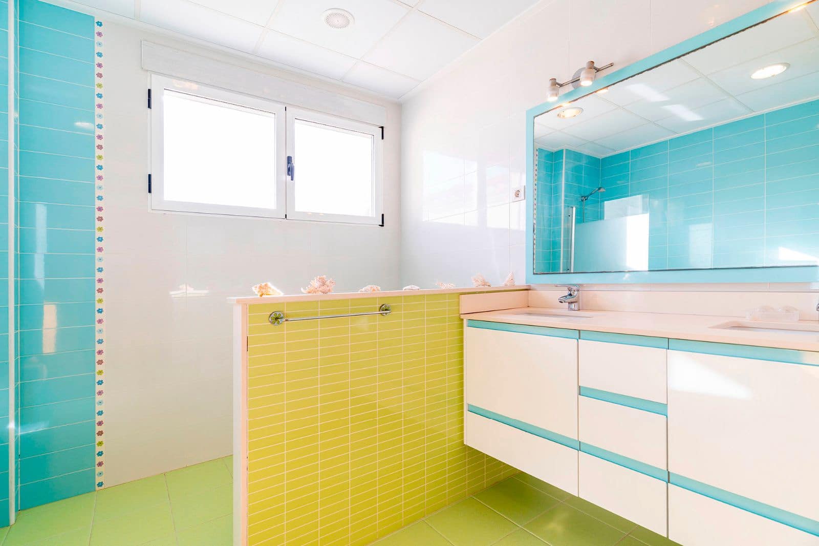 7 soverom Villa til salgs i L'Alcora med garasje - € 435 000 (Ref: 8890968)