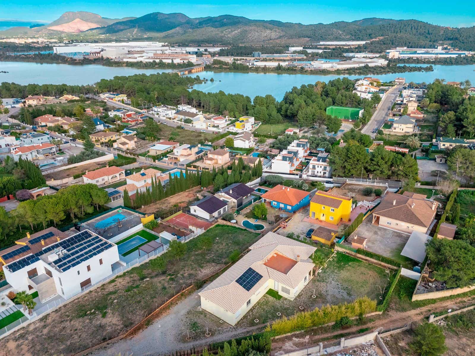 7 soverom Villa til salgs i L'Alcora med garasje - € 435 000 (Ref: 8890968)