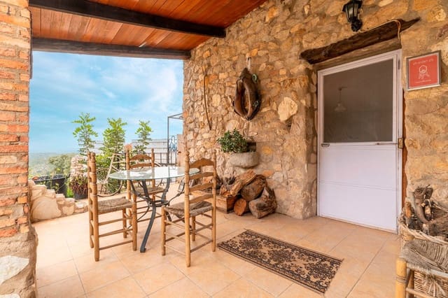 Bar/Restaurante de 7 habitaciones en Costur en venta con piscina - 265.000 € (Ref: 8890969)