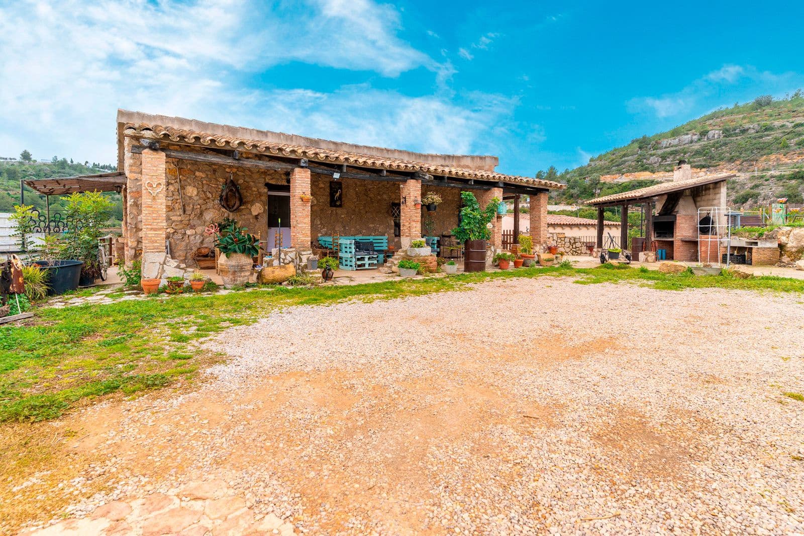 7 sypialnia Restauracja lub bar na sprzedaż w Costur z basenem - 265 000 € (Ref: 8890969)