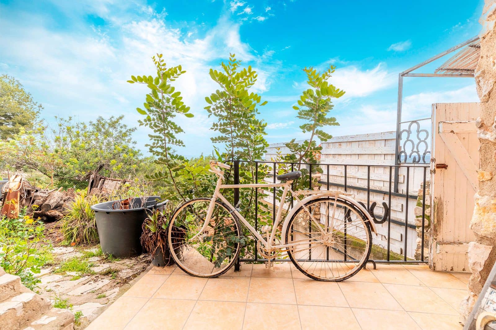 7 sypialnia Restauracja lub bar na sprzedaż w Costur z basenem - 265 000 € (Ref: 8890969)