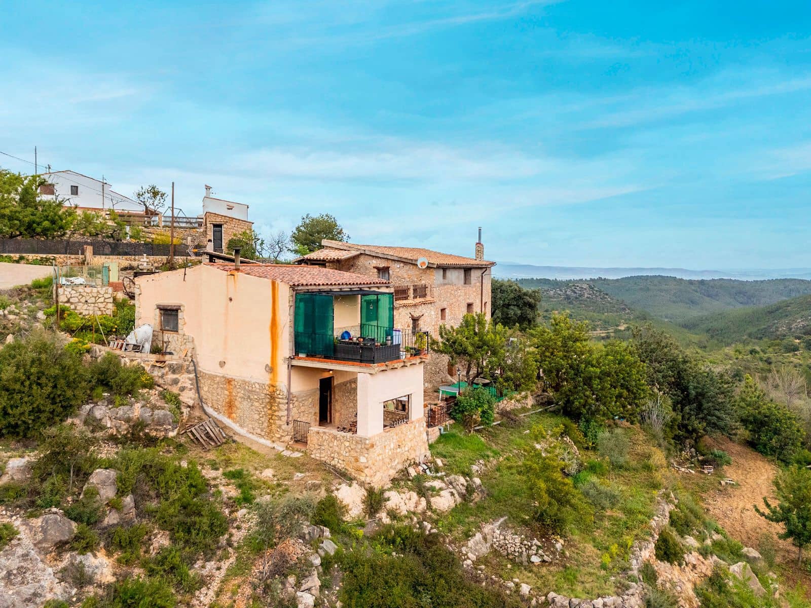 7 sypialnia Restauracja lub bar na sprzedaż w Costur z basenem - 265 000 € (Ref: 8890969)