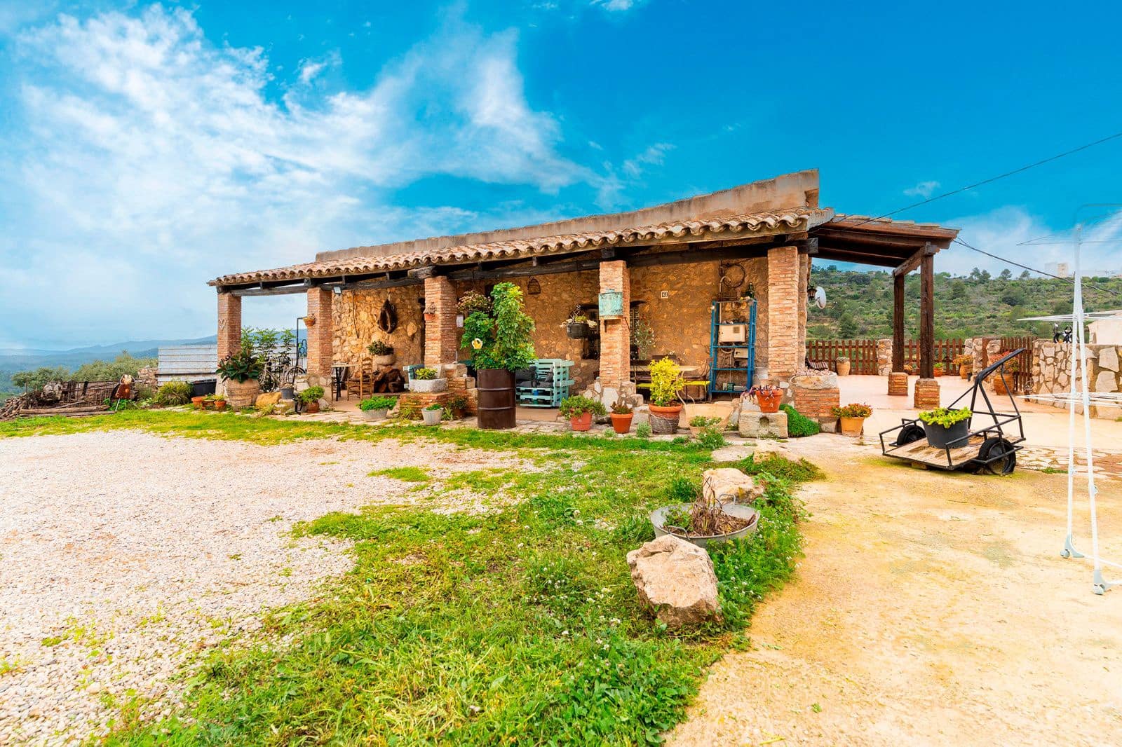 7 sypialnia Restauracja lub bar na sprzedaż w Costur z basenem - 265 000 € (Ref: 8890969)