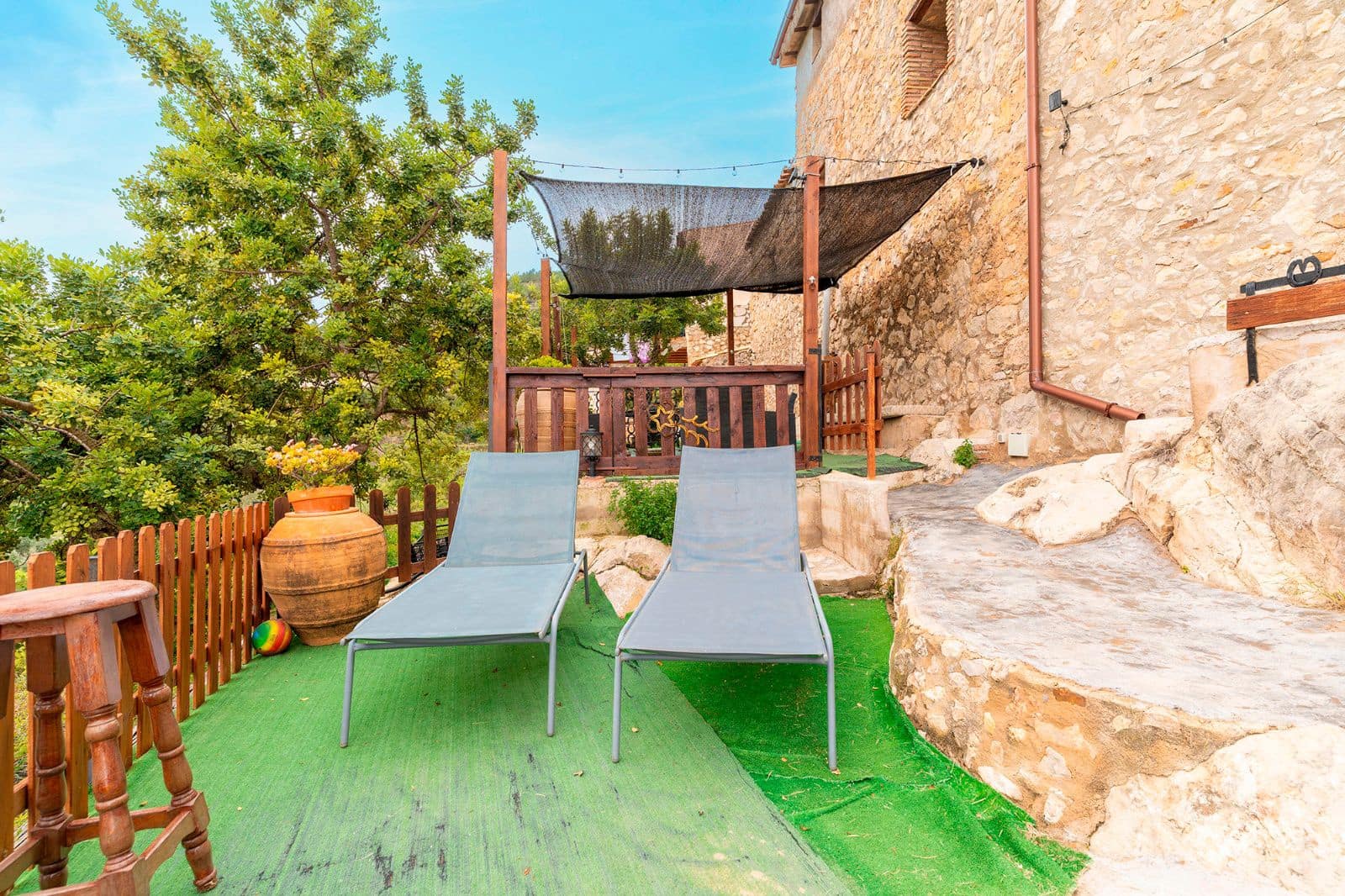 7 sypialnia Restauracja lub bar na sprzedaż w Costur z basenem - 265 000 € (Ref: 8890969)