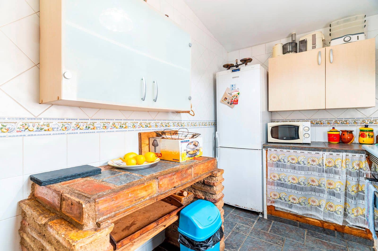 7 sypialnia Restauracja lub bar na sprzedaż w Costur z basenem - 265 000 € (Ref: 8890969)