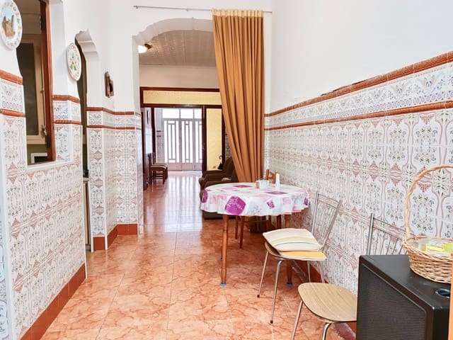 4 bedroom Villa for sale in Burriana / Borriana - € 135,000 (Ref: 8895033)