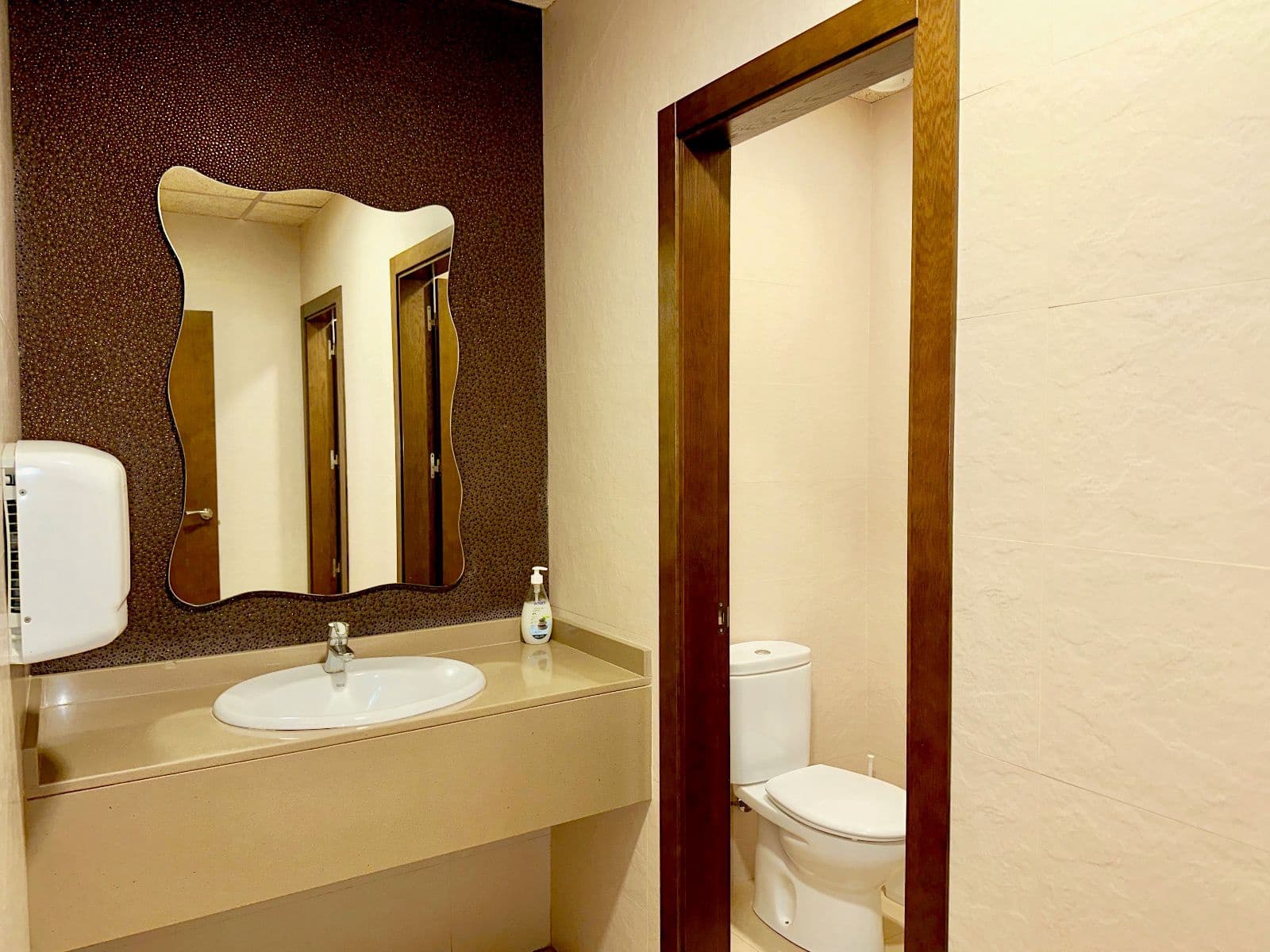 Erhverv til salg i Burriana / Borriana - € 420.000 (Ref: 8895411)