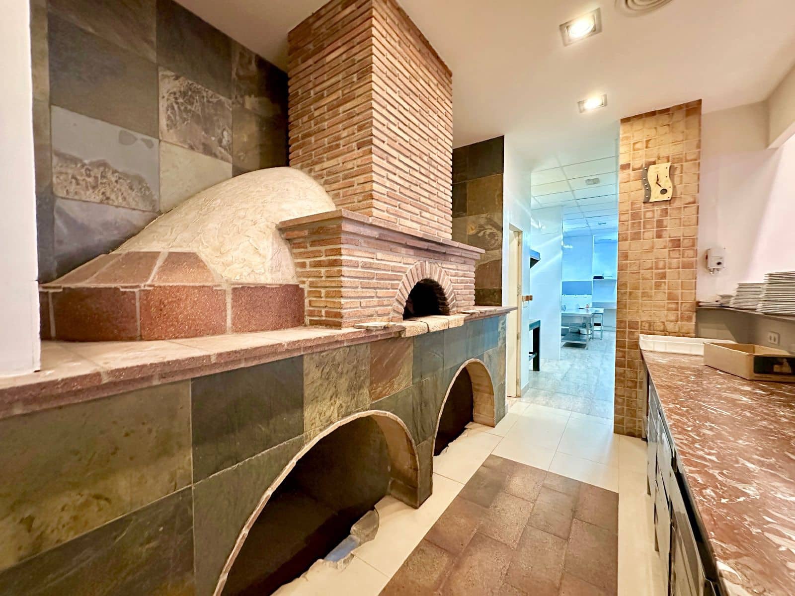 Erhverv til salg i Burriana / Borriana - € 420.000 (Ref: 8895411)