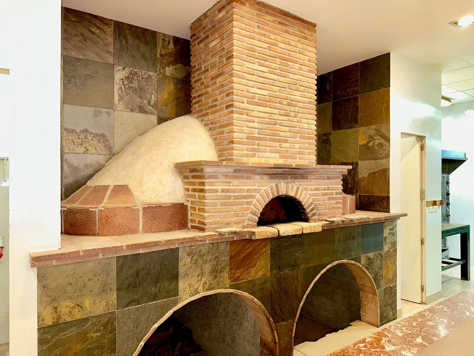 Erhverv til salg i Burriana / Borriana - € 420.000 (Ref: 8895411)