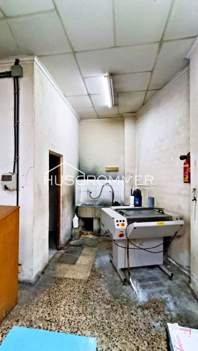 Local Commercial à vendre à Castello de la Plana - 165 000 € (Ref: 8920174)