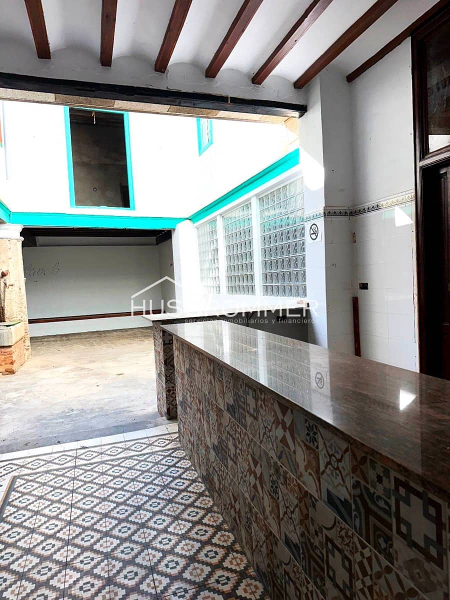 Commercial for rent in Castello de la Plana - € 1,250 (Ref: 8921970)