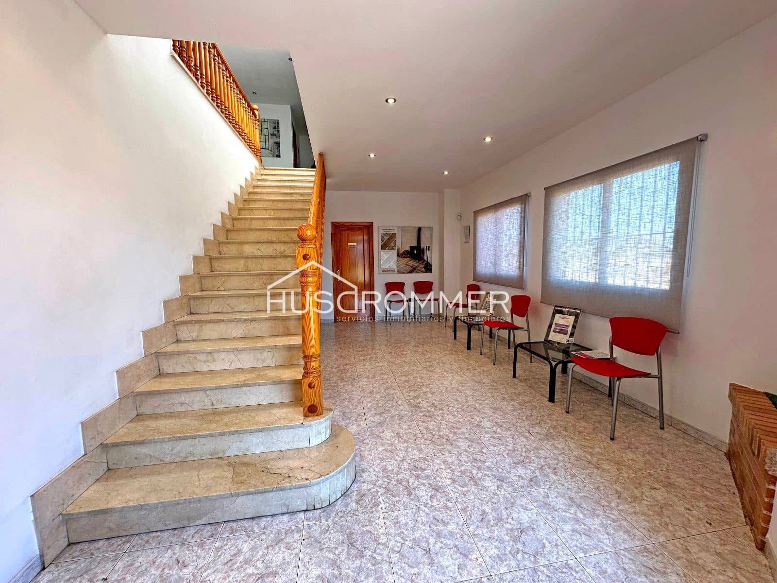 Erhverv til salg i Vila-real med garage - € 1.900.000 (Ref: 8923375)