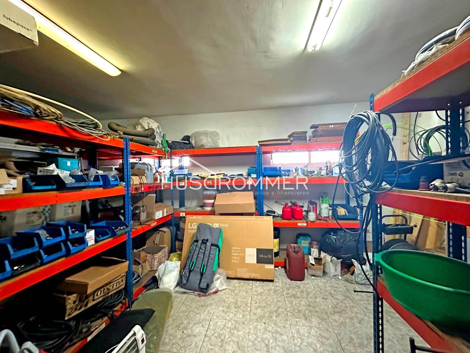 Erhverv til salg i Vila-real med garage - € 1.900.000 (Ref: 8923375)