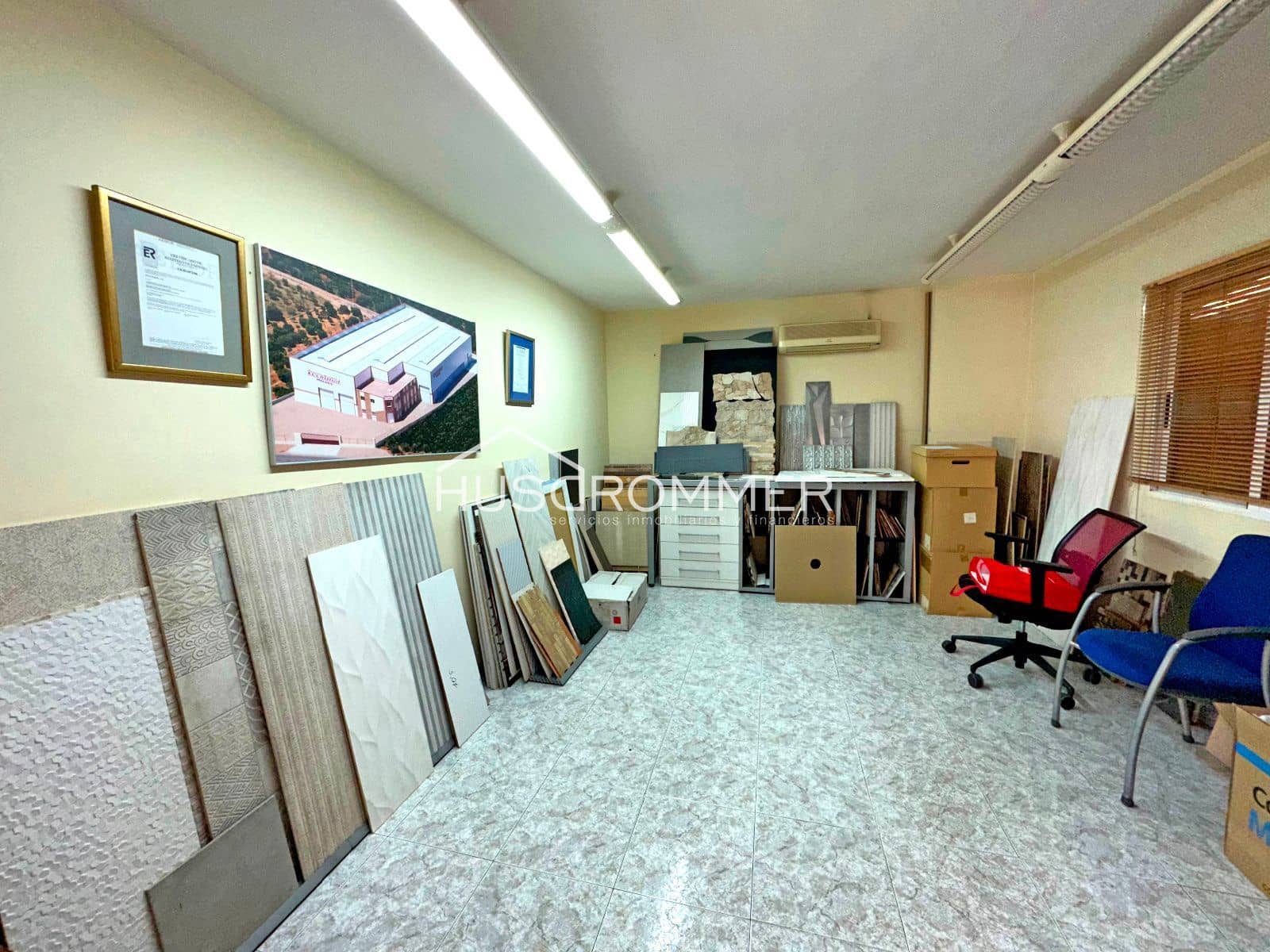 Erhverv til salg i Vila-real med garage - € 1.900.000 (Ref: 8923375)