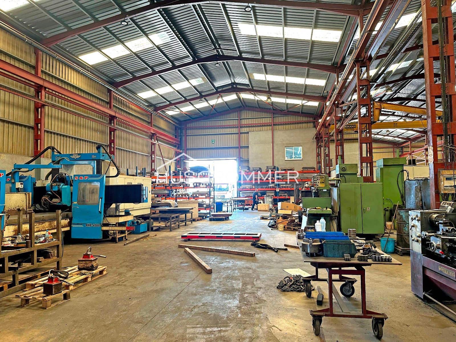 Erhverv til salg i Vila-real med garage - € 1.900.000 (Ref: 8923375)