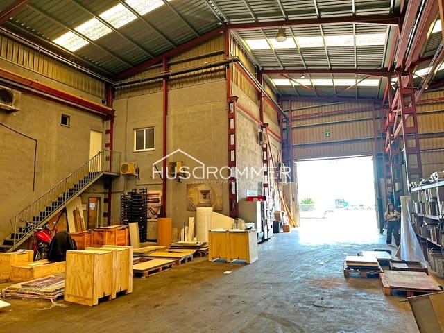 Local Comercial en Vila-real en venta con garaje - 1.900.000 € (Ref: 8923375)