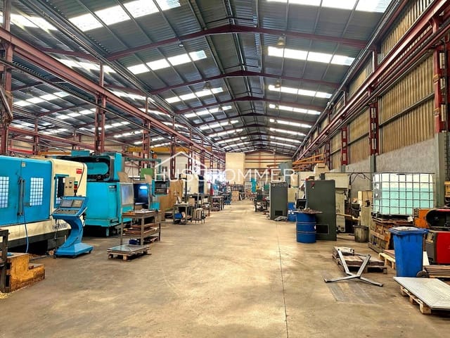 Local Comercial en Vila-real en venta con garaje - 1.900.000 € (Ref: 8923375)