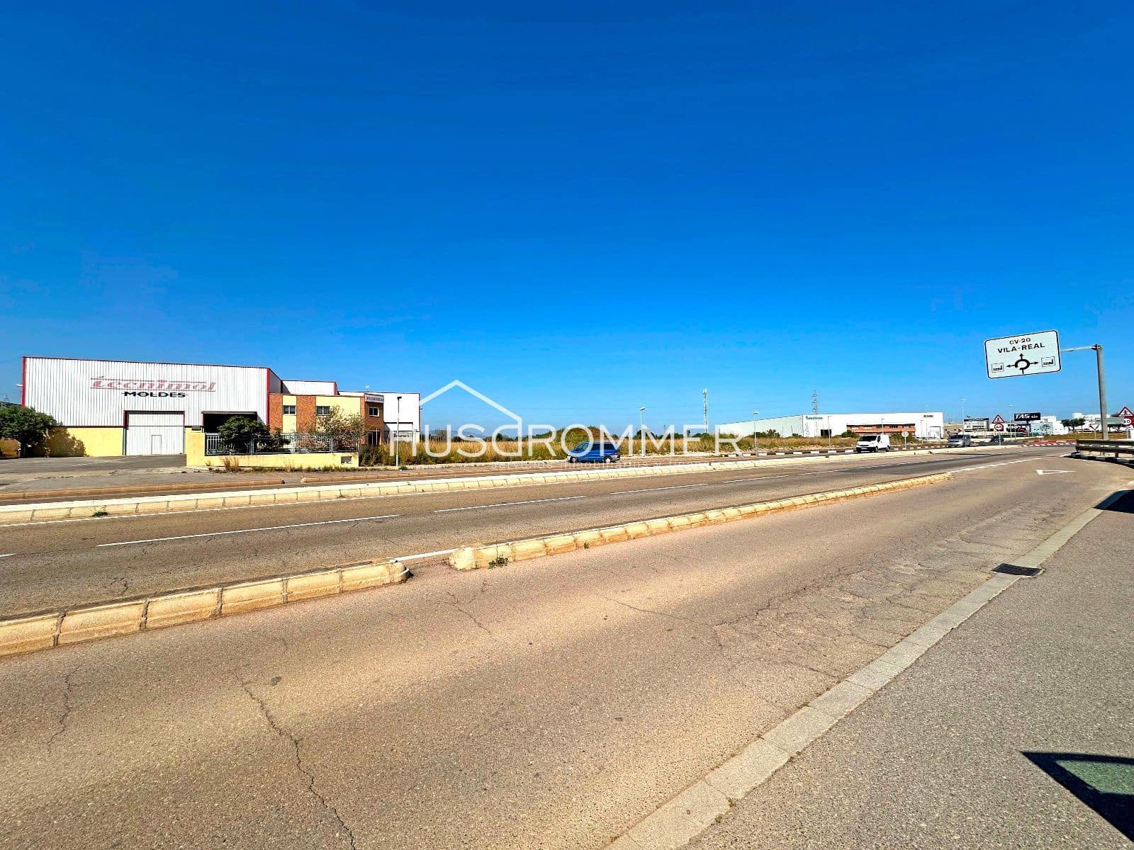 Erhverv til salg i Vila-real med garage - € 1.900.000 (Ref: 8923375)