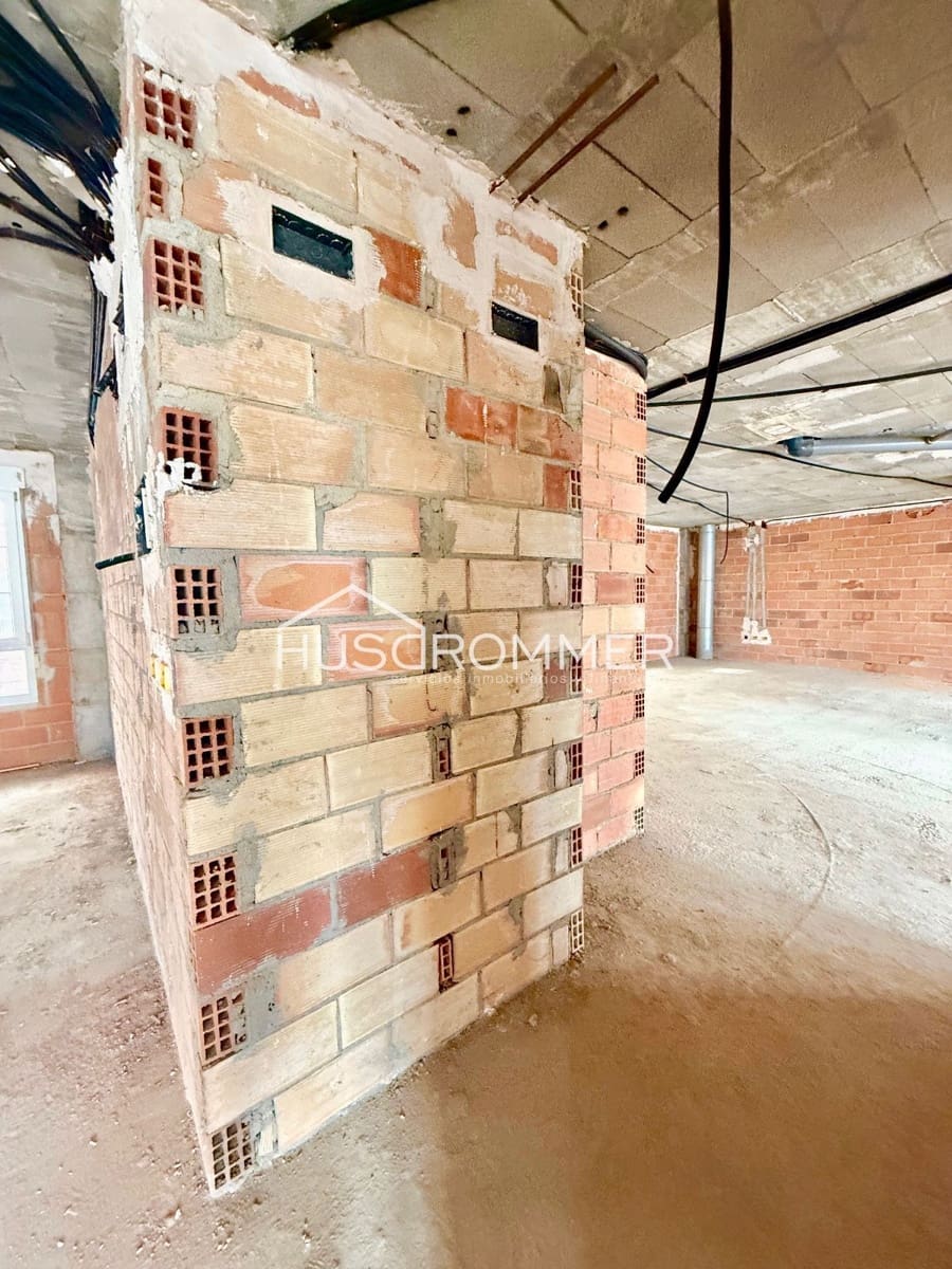 Erhverv til salg i Vila-real - € 120.000 (Ref: 8941640)