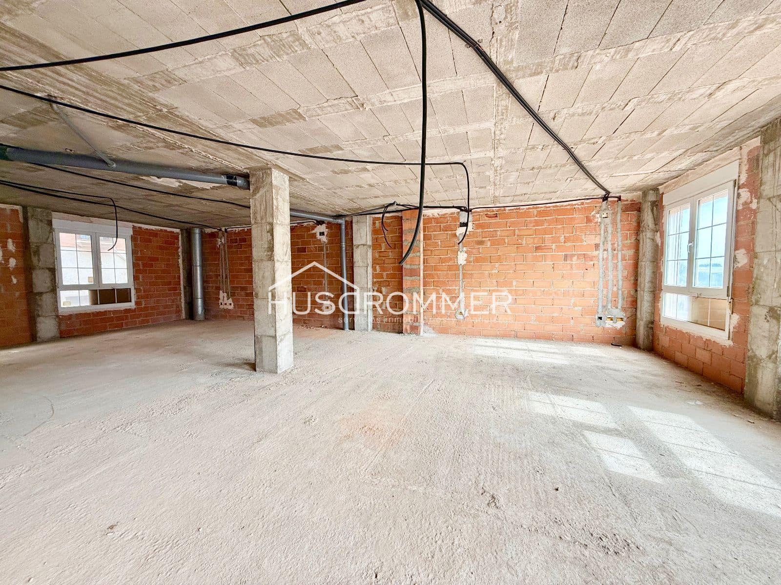 Erhverv til salg i Vila-real - € 120.000 (Ref: 8941640)