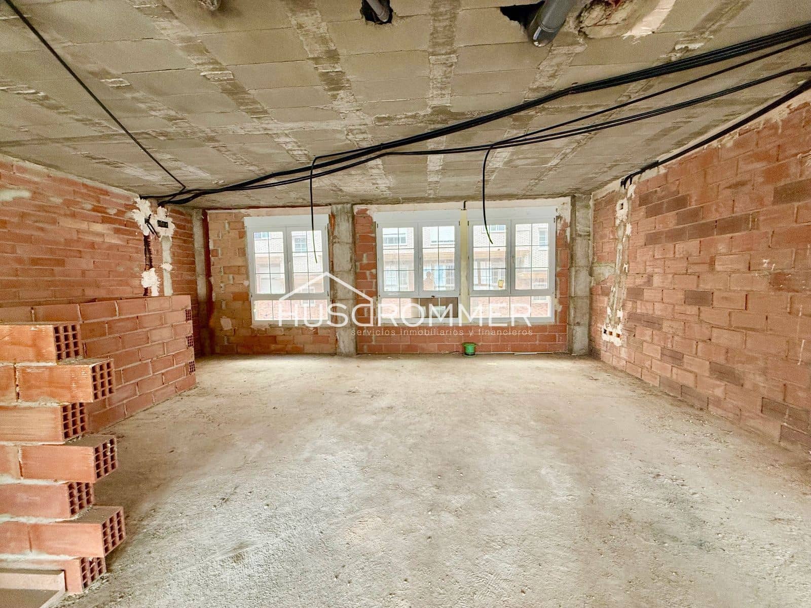 Erhverv til salg i Vila-real - € 120.000 (Ref: 8941640)