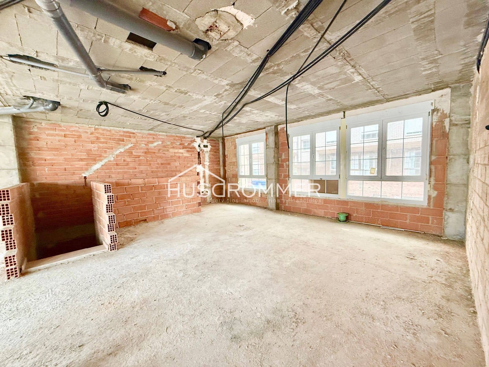 Erhverv til salg i Vila-real - € 120.000 (Ref: 8941640)