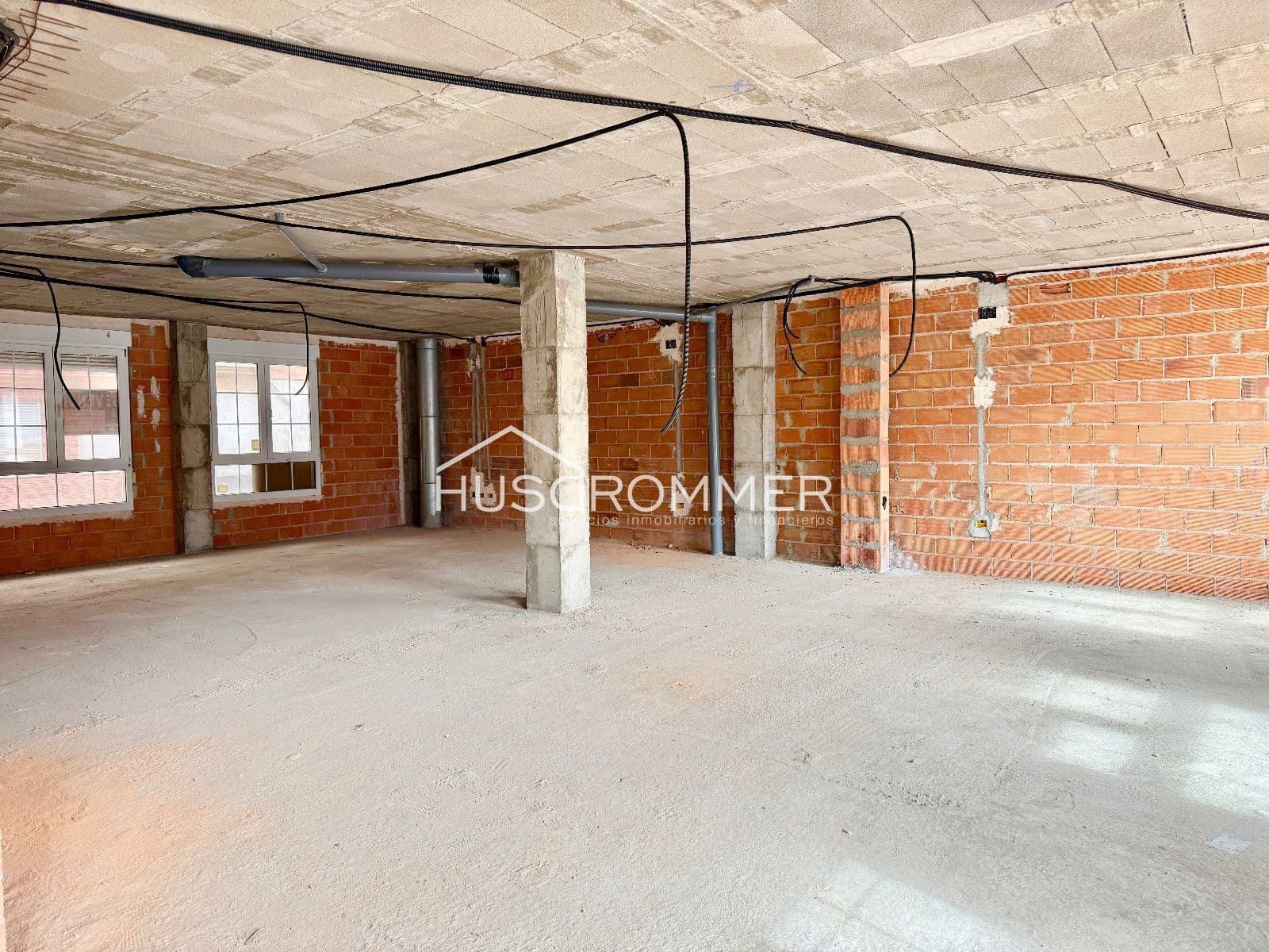 Erhverv til salg i Vila-real - € 120.000 (Ref: 8941640)