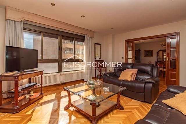 5 soveværelse Lejlighed til salg i Vila-real med garage - € 270.000 (Ref: 8975513)