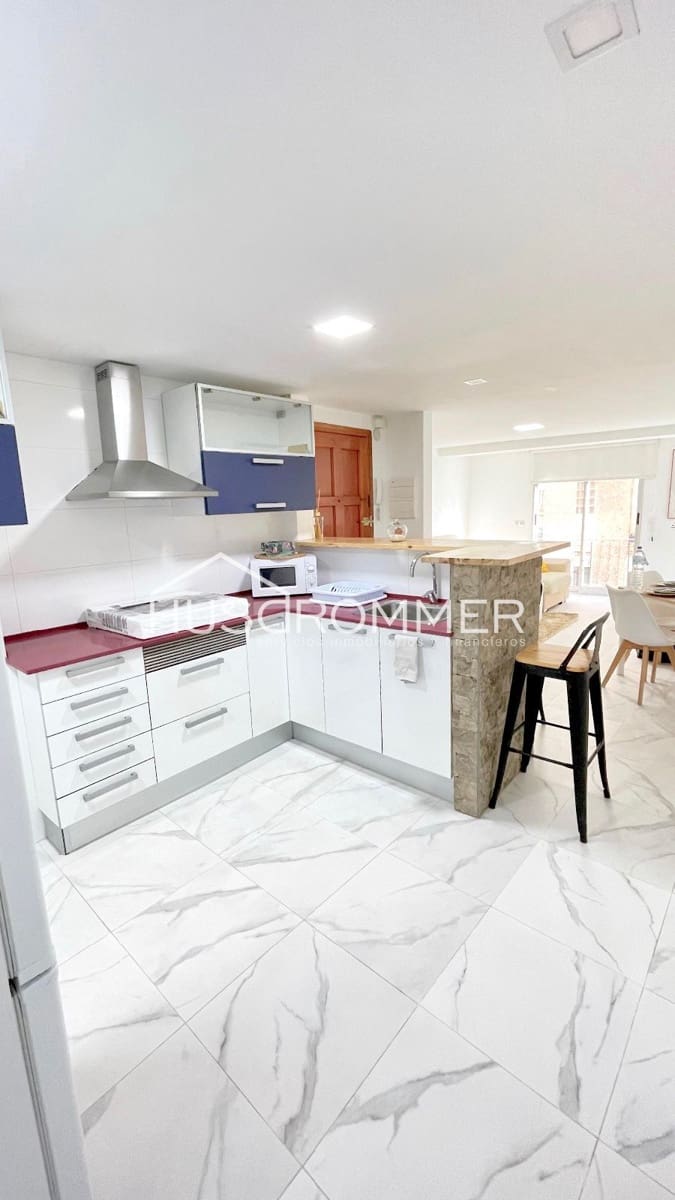 Piso de 3 habitaciones en Castelló de la Plana en alquiler - 650 € (Ref: 9006549)