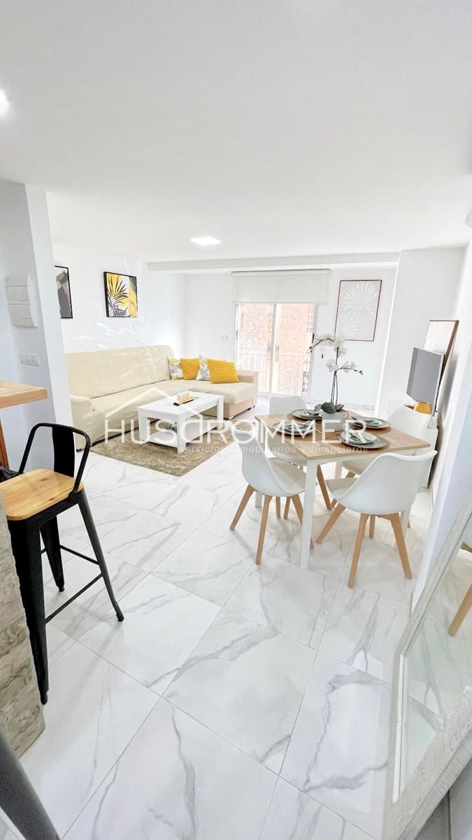 Piso de 3 habitaciones en Castelló de la Plana en alquiler - 650 € (Ref: 9006549)
