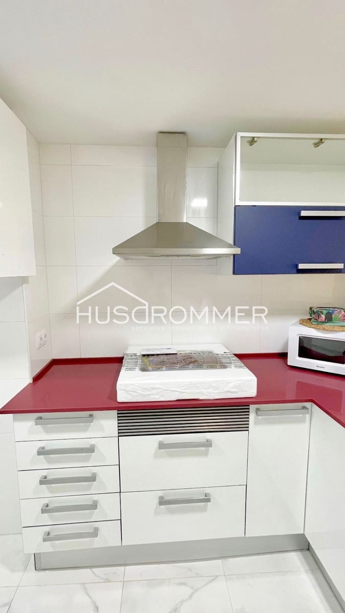 Piso de 3 habitaciones en Castelló de la Plana en alquiler - 650 € (Ref: 9006549)