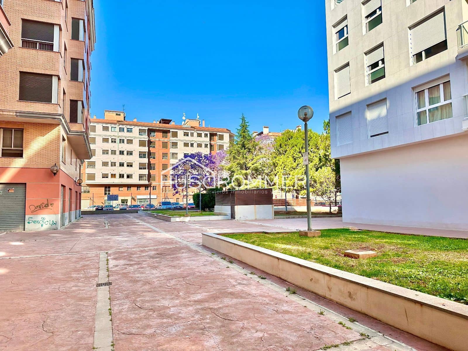 Commercial for rent in Vila-real - € 280 (Ref: 9021203)