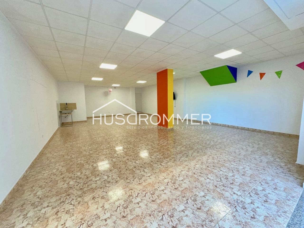 Local Comercial en Vila-real en alquiler con garaje - 450 € (Ref: 9029174)