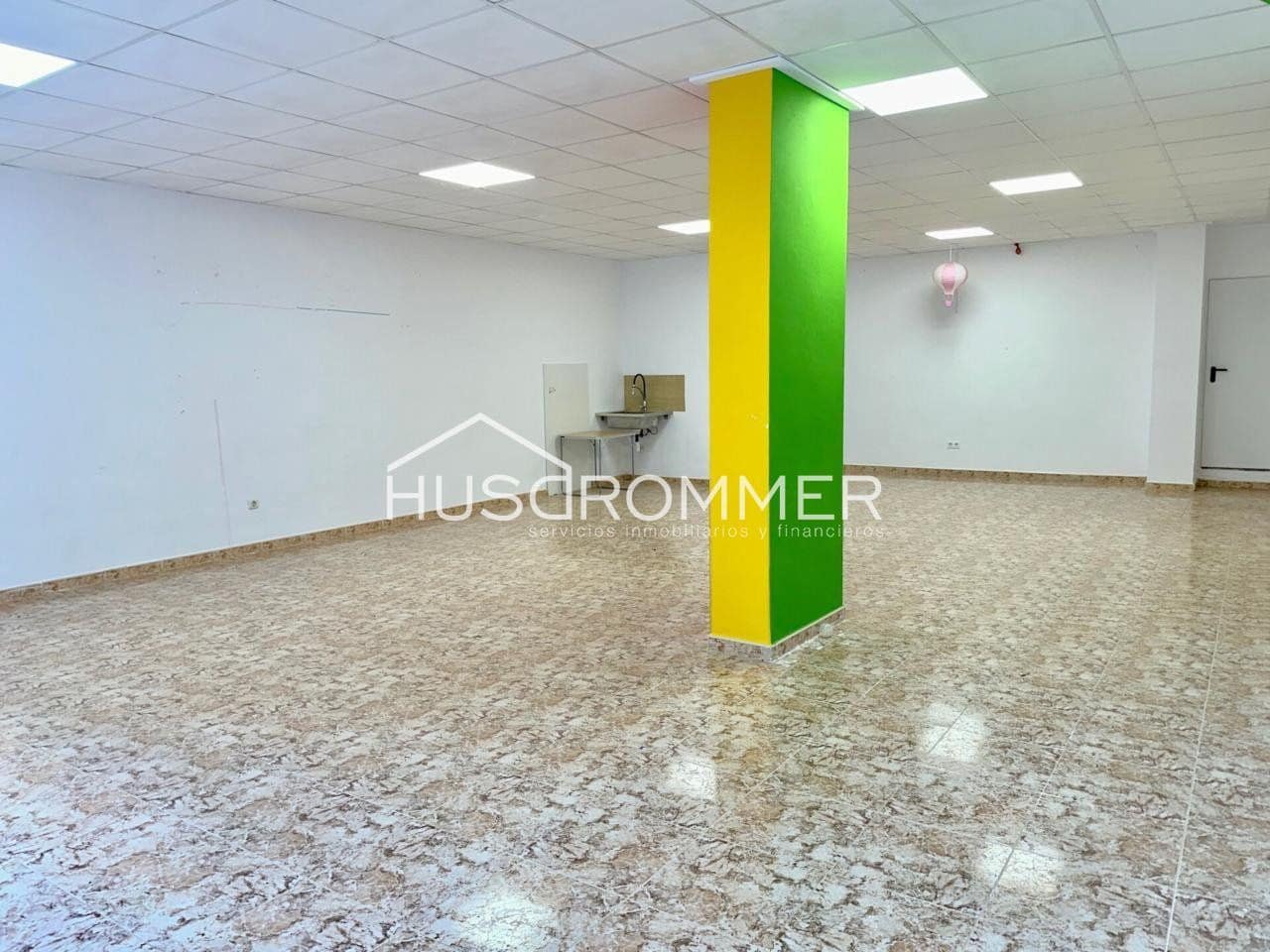 Local Comercial en Vila-real en alquiler con garaje - 450 € (Ref: 9029174)