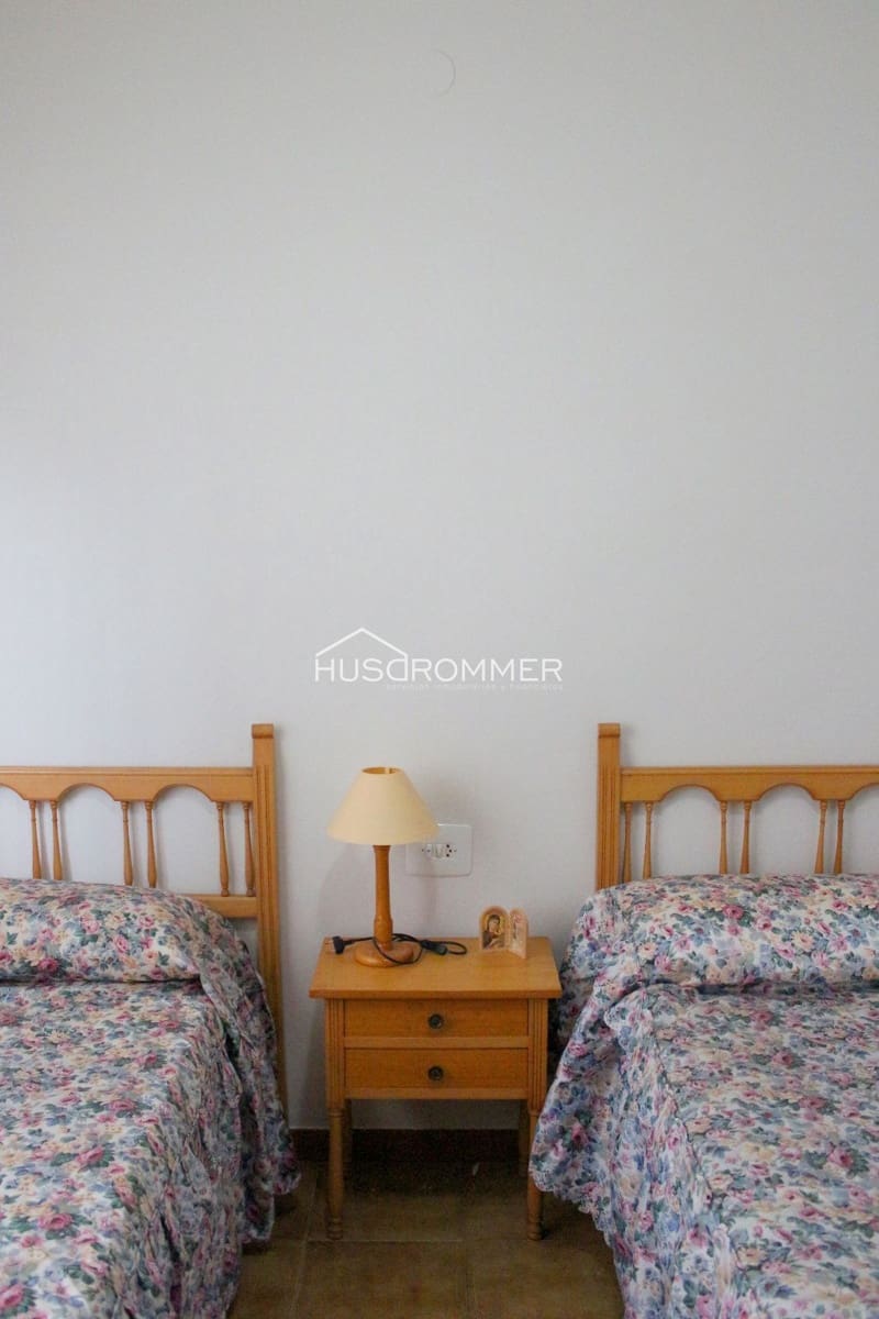 3 soverom Villa til salgs i Vila-real med svømmebasseng garasje - € 265 000 (Ref: 9081016)