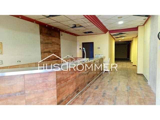 Commercial for rent in Vila-real with garage - € 450 (Ref: 9101796)