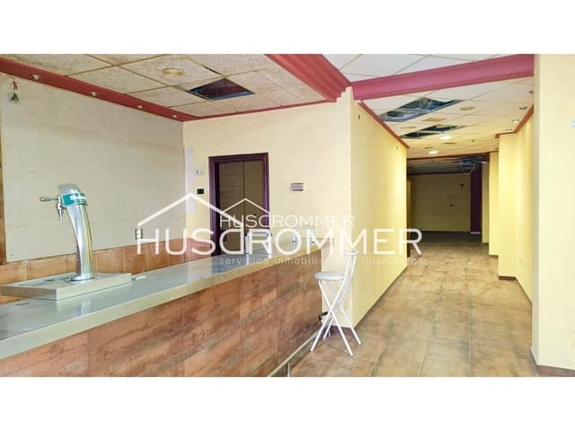 Commercial for rent in Vila-real with garage - € 450 (Ref: 9101796)