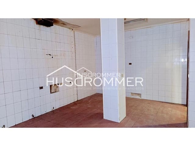 Commercial for rent in Vila-real with garage - € 450 (Ref: 9101796)