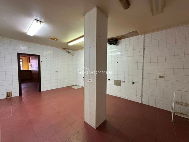 Commercial for rent in Vila-real with garage - € 450 (Ref: 9101796)
