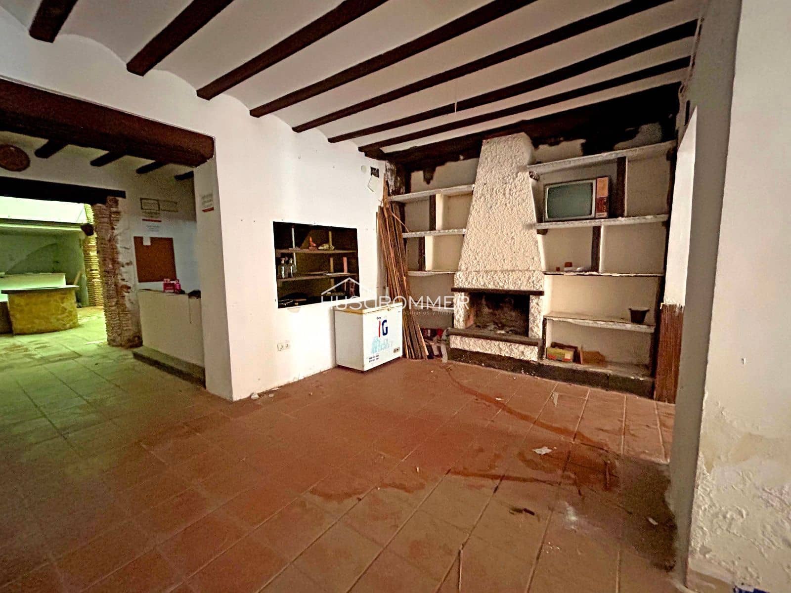 4 bedroom Villa for sale in Castello de la Plana - € 180,000 (Ref: 9115599)