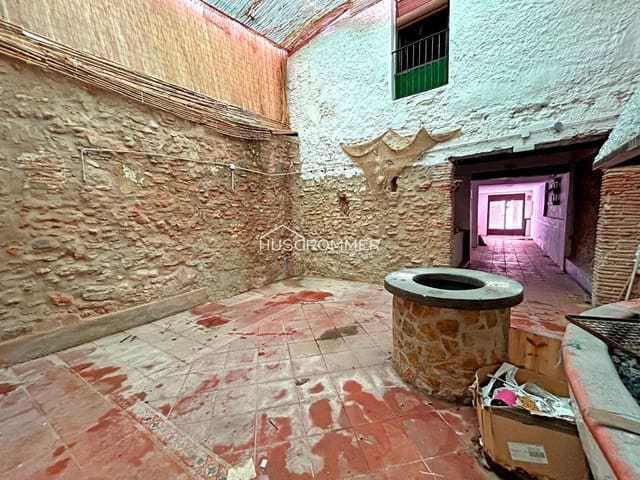 4 soverom Villa til salgs i Centro, Castelló de la Plana - € 180 000 (Ref: 9115599)