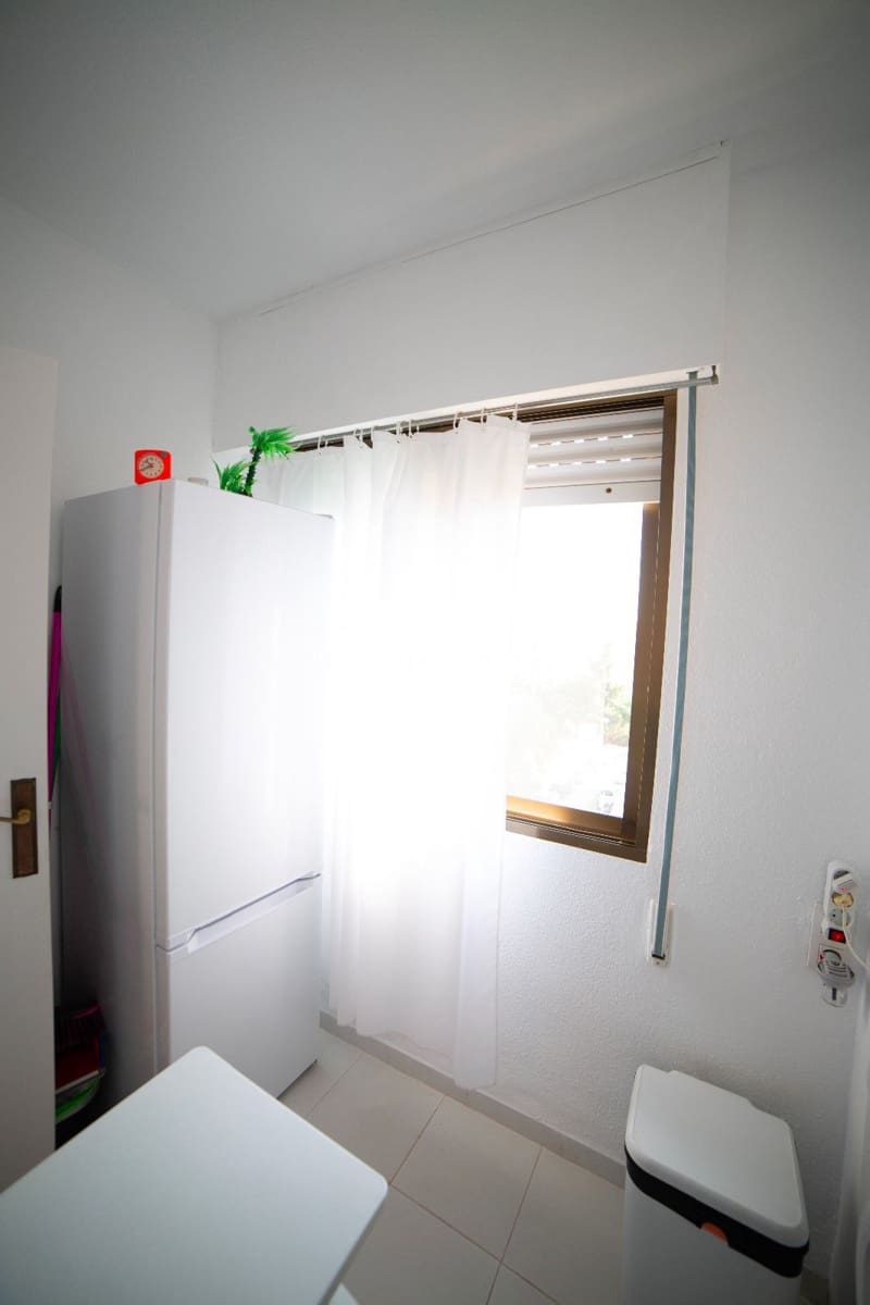 1 bedroom Flat for sale in Oropesa  - € 105,000 (Ref: 9130179)